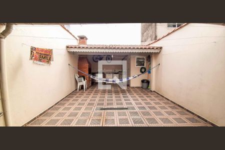 Quintal de casa à venda com 2 quartos, 165m² em Cidade das Flores, Osasco