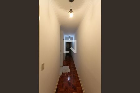 Corredor de casa para alugar com 3 quartos, 200m² em Jardim Vila Formosa, São Paulo