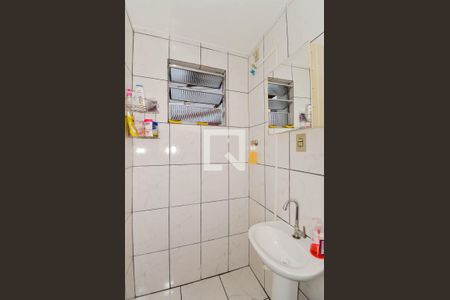 Banheiro de serviço de casa à venda com 4 quartos, 105m² em Jardim Betel, Guarulhos