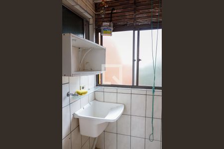 Área de Serviço de apartamento para alugar com 2 quartos, 64m² em Aliança, Osasco