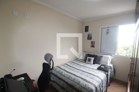 Quarto 1 de apartamento para alugar com 2 quartos, 52m² em Parque Maria Domitila, São Paulo