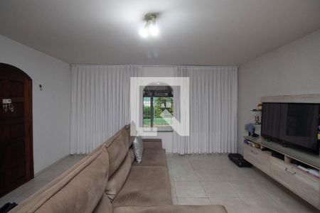 Sala de casa à venda com 3 quartos, 141m² em Vila Nelson, São Paulo