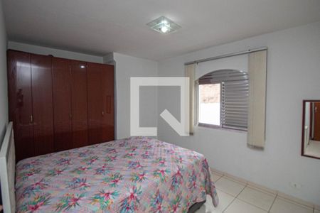 Suíte de casa à venda com 3 quartos, 141m² em Vila Nelson, São Paulo