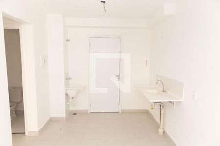 Sala / Cozinnha de apartamento para alugar com 2 quartos, 32m² em Vila Maria, São Paulo