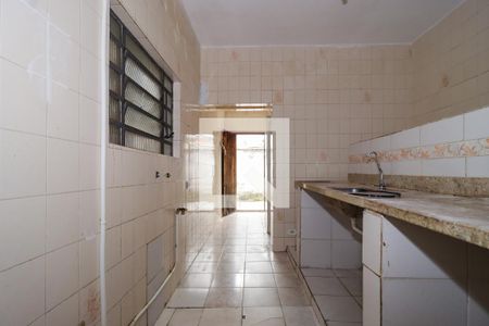 Cozinha de casa para alugar com 2 quartos, 100m² em Jardim Ana Maria, São Paulo