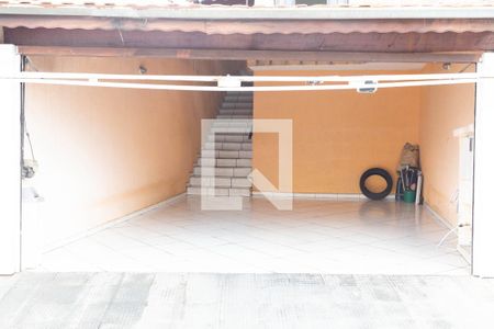 Garagem de casa à venda com 3 quartos, 183m² em Gopouva, Guarulhos