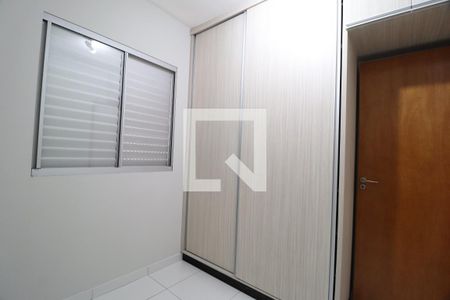 Quarto 1 de apartamento para alugar com 3 quartos, 73m² em Chácaras Tubalina E Quartel, Uberlândia