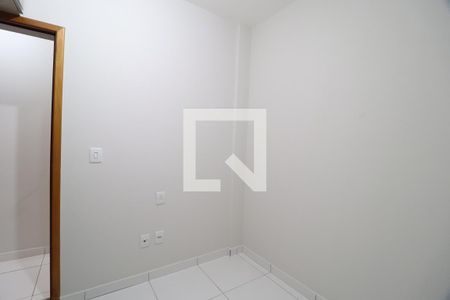Quarto 1 de apartamento para alugar com 3 quartos, 73m² em Chácaras Tubalina E Quartel, Uberlândia