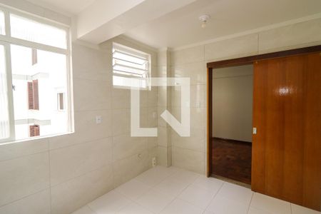 Cozinha e Área de Serviço de apartamento à venda com 2 quartos, 58m² em Centro Histórico, Porto Alegre