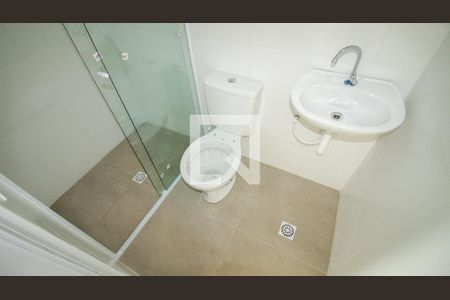 Banheiro de kitnet/studio para alugar com 1 quarto, 30m² em Parque Luis Mucciolo, São Paulo