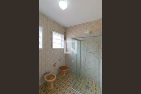 Banheiro de casa à venda com 4 quartos, 117m² em Ouro Preto, Belo Horizonte