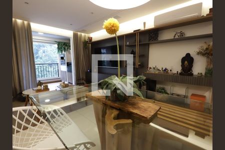 Sala de apartamento à venda com 2 quartos, 70m² em Vila Suzana, São Paulo