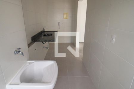 Sala / Cozinha de apartamento à venda com 2 quartos, 55m² em Vila Pita, São Paulo