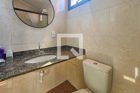 Banheiro da suíte de apartamento para alugar com 2 quartos, 72m² em Loteamento Joao Batista Juliao, Guarujá