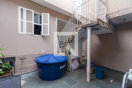Quintal de casa à venda com 3 quartos, 140m² em Jardim Bela Vista, Osasco