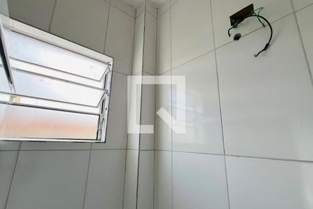 Banheiro de kitnet/studio para alugar com 1 quarto, 38m² em Vila Paraiso, Guarulhos