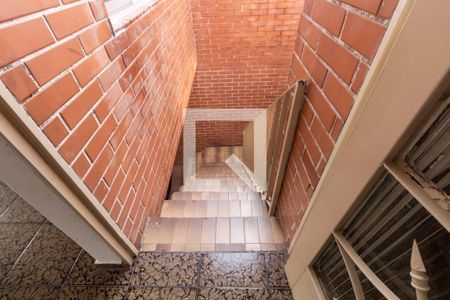 Escada Externa de casa à venda com 2 quartos, 100m² em Chácara Belenzinho, São Paulo