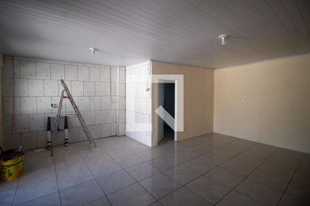 Sala/Cozinha de casa para alugar com 2 quartos, 60m² em Rubem Berta, Porto Alegre