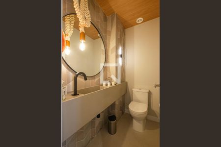 Lavabo de apartamento para alugar com 2 quartos, 98m² em Jardins, São Paulo