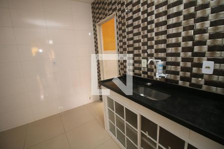 Cozinha de apartamento à venda com 2 quartos, 50m² em Vaz Lobo, Rio de Janeiro