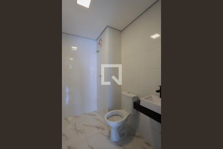 Banheiro de kitnet/studio para alugar com 1 quarto, 25m² em Imirim, São Paulo