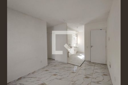 Sala de casa de condomínio para alugar com 2 quartos, 39m² em Jardim Santa Teresinha, São Paulo