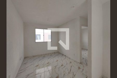 Sala de casa de condomínio para alugar com 2 quartos, 39m² em Jardim Santa Teresinha, São Paulo