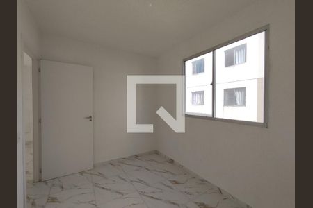 Quarto 1 de casa de condomínio para alugar com 2 quartos, 39m² em Jardim Santa Teresinha, São Paulo