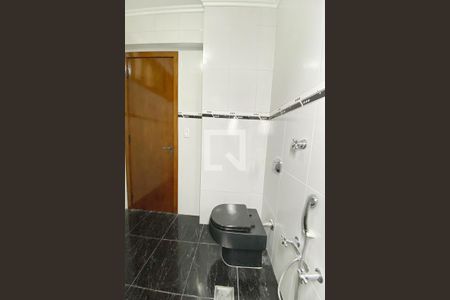 Banheiro de kitnet/studio para alugar com 1 quarto, 45m² em Feitoria, São Leopoldo