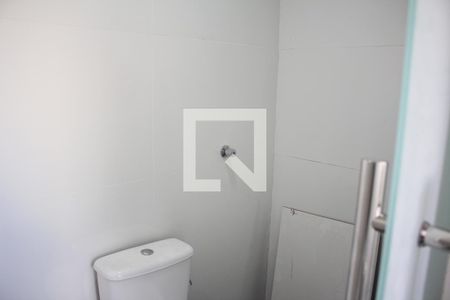 Banheiro de Serviço de apartamento à venda com 3 quartos, 70m² em Diamante, Belo Horizonte