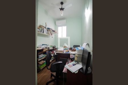 Quarto 1 de apartamento à venda com 5 quartos, 240m² em Copacabana, Rio de Janeiro