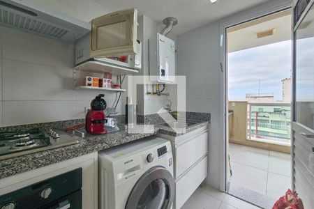 Área de serviço de apartamento para alugar com 3 quartos, 130m² em Centro, Guarujá