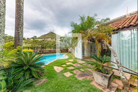Quintal de casa à venda com 4 quartos, 435m² em Belvedere, Belo Horizonte