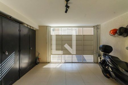 Garagem e Área de Serviço de casa à venda com 2 quartos, 125m² em Chácara Santo Antônio (Zona Leste), São Paulo