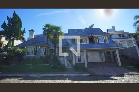 Fachada de casa à venda com 3 quartos, 295m² em Primavera, Novo Hamburgo