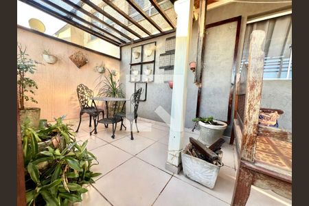 Cobertura de apartamento à venda com 3 quartos, 150m² em Manacás, Belo Horizonte