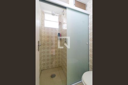 Banheiro de apartamento à venda com 3 quartos, 70m² em Jardim Pacaembu, Campinas
