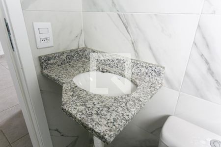 Banheiro de apartamento à venda com 1 quarto, 44m² em Penha de França, São Paulo