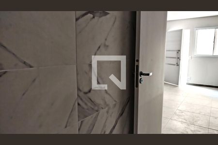 Banheiro de apartamento para alugar com 2 quartos, 37m² em Penha de França, São Paulo