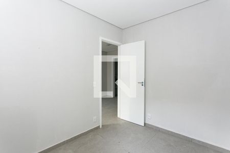 Quarto 1 de apartamento para alugar com 2 quartos, 37m² em Penha de França, São Paulo