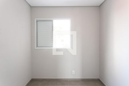 Quarto 2 de apartamento para alugar com 2 quartos, 39m² em Penha de França, São Paulo