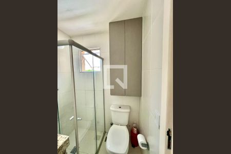Banheiro de apartamento à venda com 2 quartos, 76m² em Castelo, Belo Horizonte