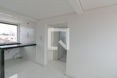 Sala de apartamento à venda com 2 quartos, 100m² em São João Batista, Belo Horizonte