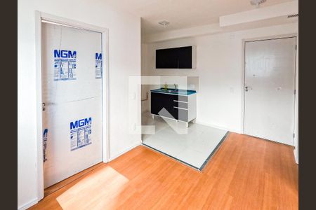 Sala de casa para alugar com 2 quartos, 34m² em Jardim Pereira Leite, São Paulo