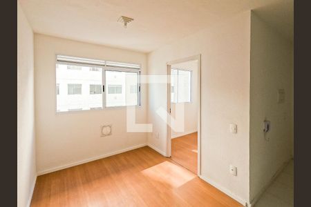 Sala de casa para alugar com 2 quartos, 34m² em Jardim Pereira Leite, São Paulo