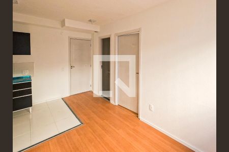 Sala de casa para alugar com 2 quartos, 34m² em Jardim Pereira Leite, São Paulo