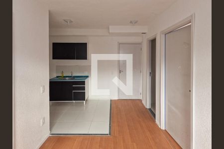 Sala de casa para alugar com 2 quartos, 34m² em Jardim Pereira Leite, São Paulo