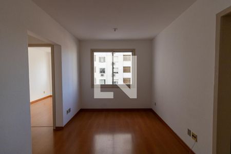 Sala de apartamento para alugar com 1 quarto, 40m² em Partenon, Porto Alegre