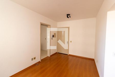 Sala de apartamento para alugar com 1 quarto, 40m² em Partenon, Porto Alegre