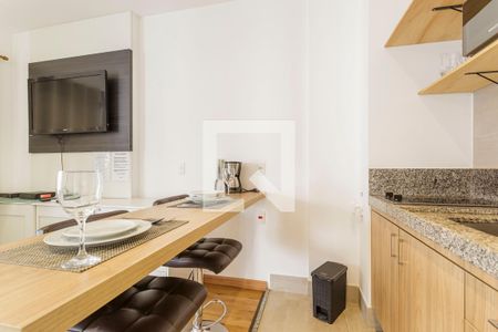 Cozinha de kitnet/studio à venda com 1 quarto, 40m² em Vila Nova Conceição, São Paulo
